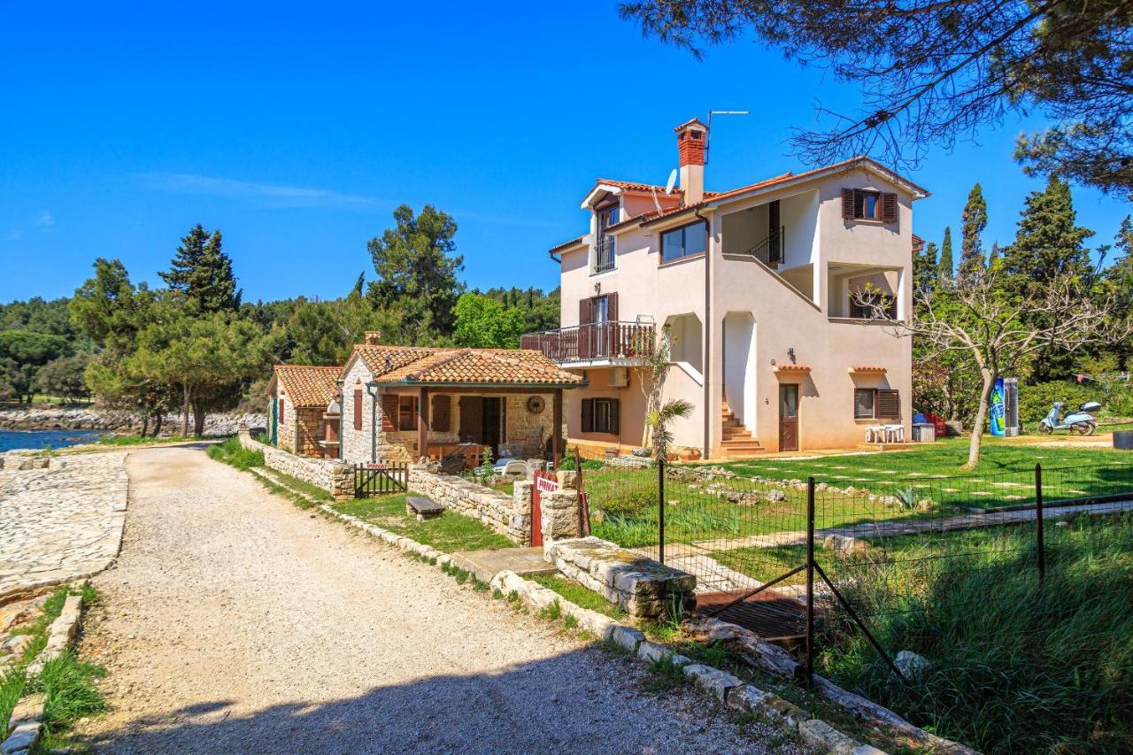 Cuvi Beach Apartments Rovinj Exterior photo