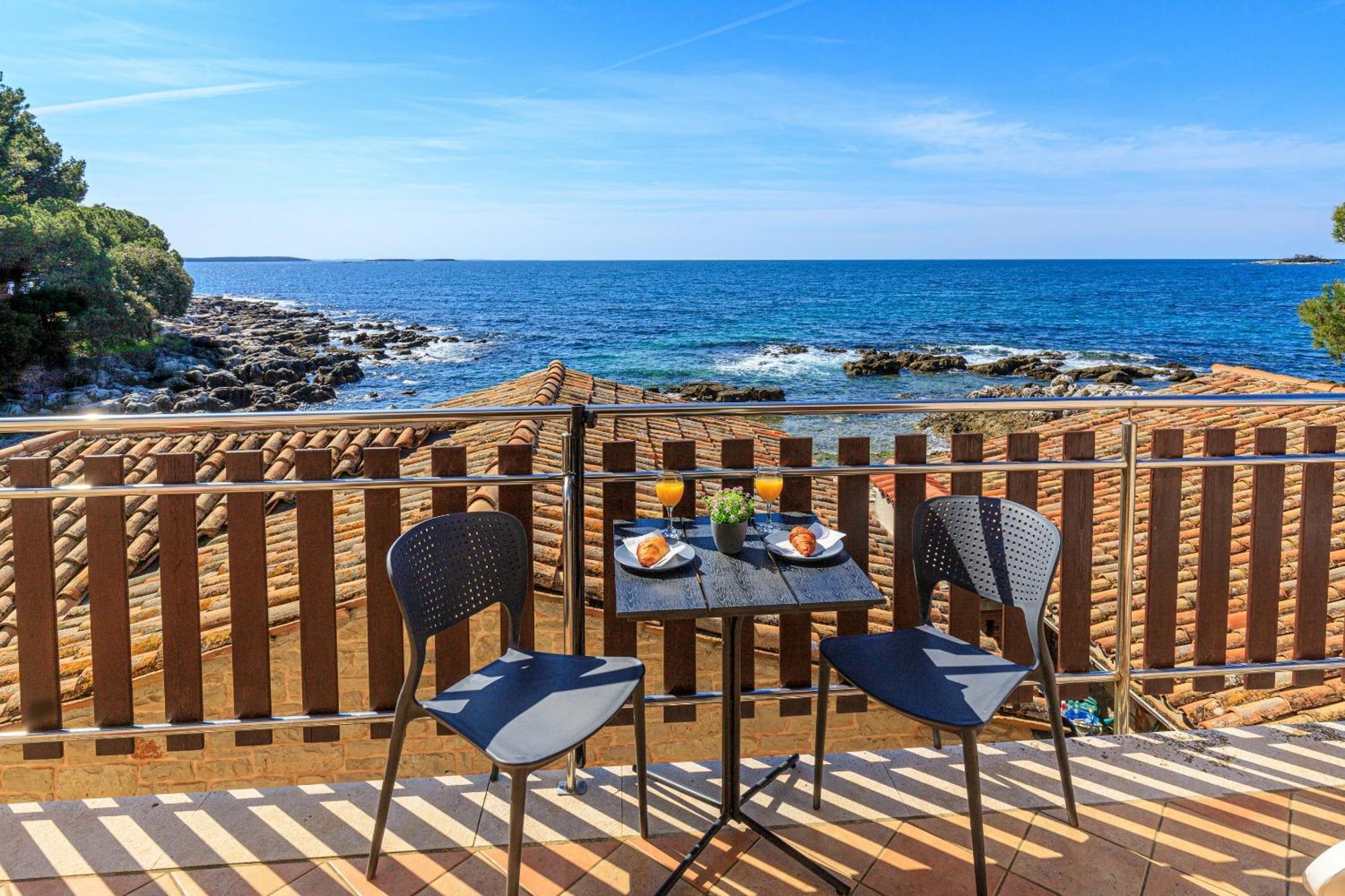 Cuvi Beach Apartments Rovinj Room photo