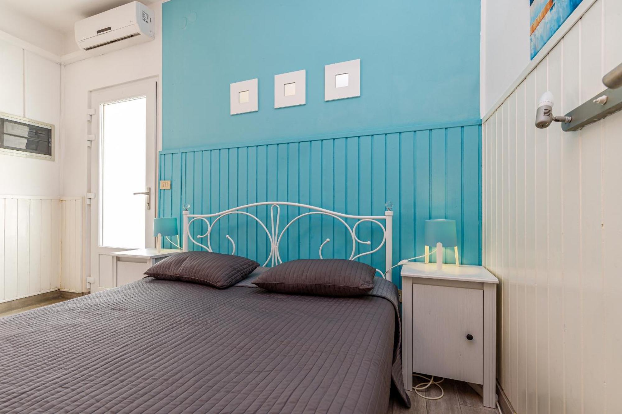 Cuvi Beach Apartments Rovinj Room photo
