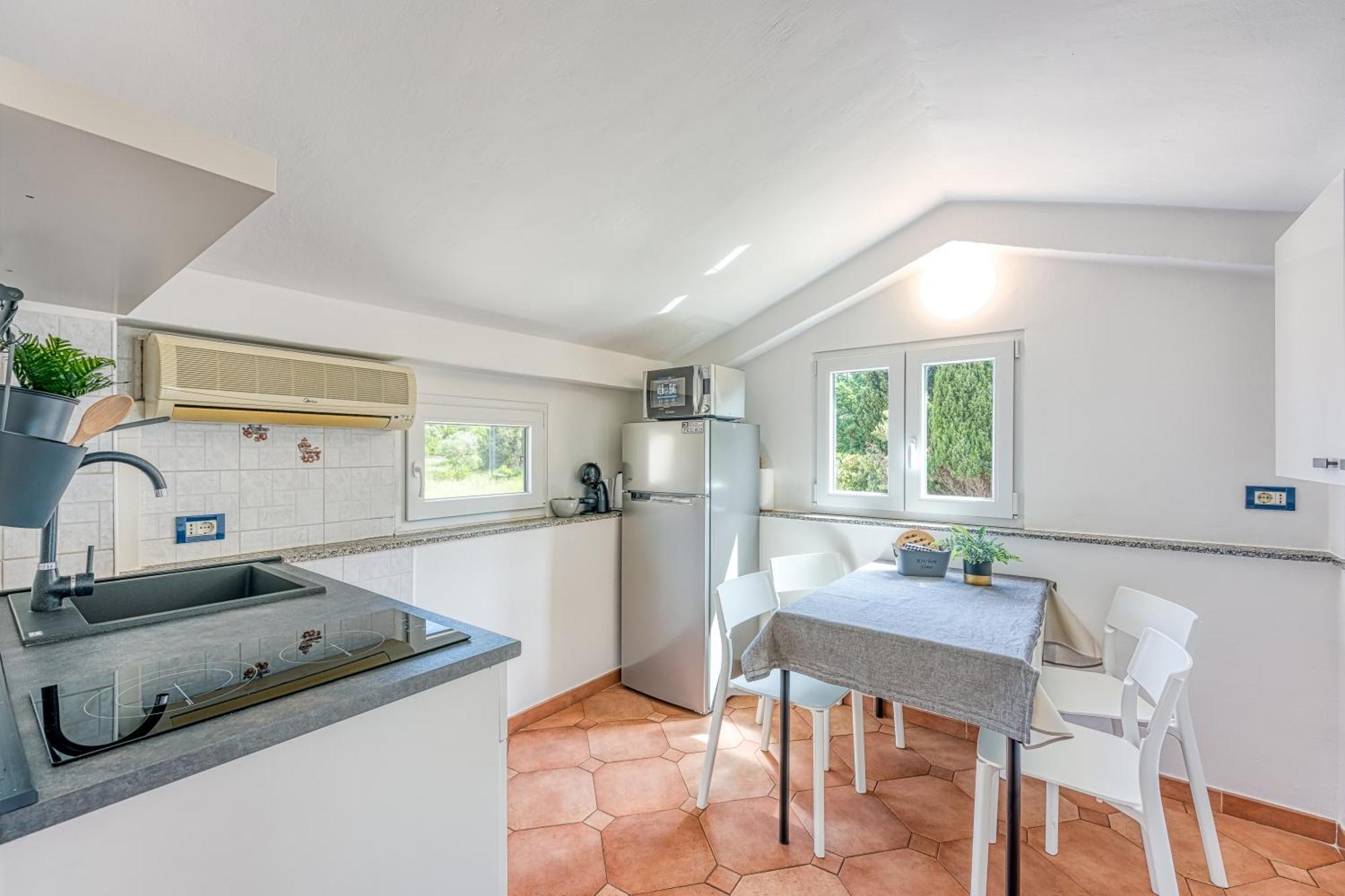 Cuvi Beach Apartments Rovinj Exterior photo
